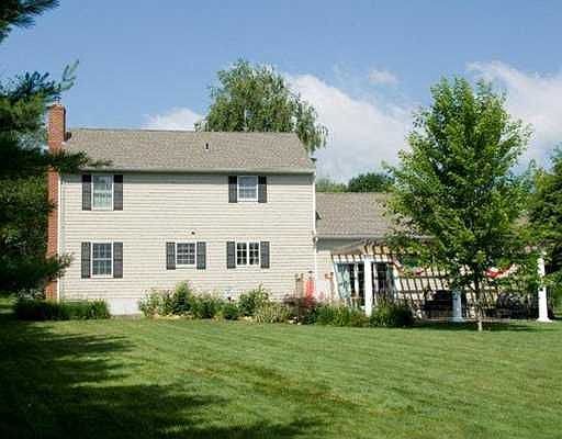 4th image of 11 High Meadow Ln