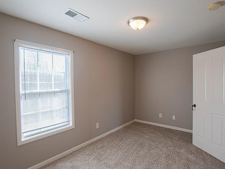 1209 Ash Ridge Dr #C — Photo 4