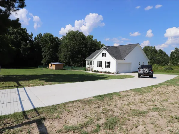 4225 Kershaw Camden Hwy, Heath Springs, SC 29058