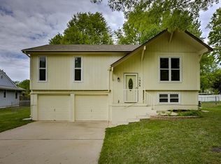 1908 SW 4th St, Lees Summit, MO 64081