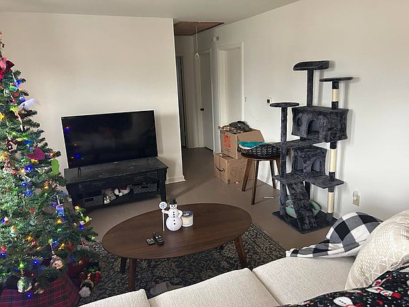 3rd image of 2802 Northview Rd