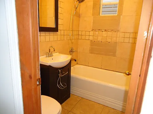 Rented by Hakeem Shahid, LREB | media 10