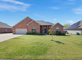 95 Angelfish Ave, Russellville, AR 72802