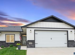 5402 S Bahnson Ave, Sioux Falls, SD 57108