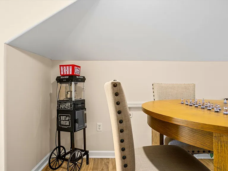 5123 Ventnor Ave #B — Photo 44