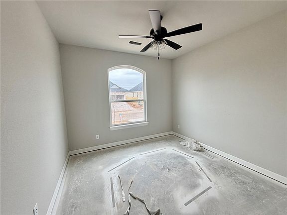 4th image of 1813 Ferguson St