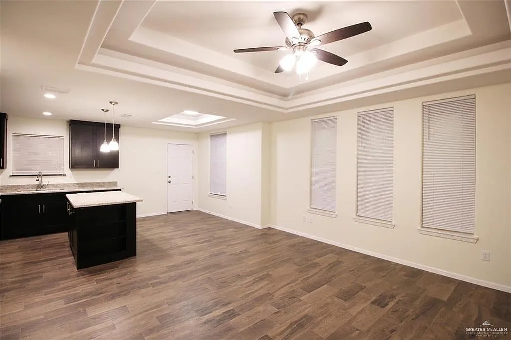3 bed, 2.0 bath, 1111 sqft, $1,145 — Photo 4