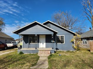 716 W 6th St, Ada, OK 74820