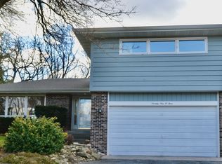 7903 Pinoak Dr, Wonder Lake, IL 60097