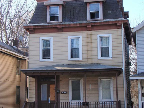 5th image of 248 Church St