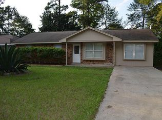 119 N Forest Dr, Willis, TX 77378