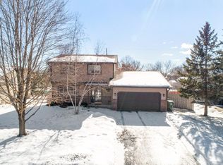 5654 Deer Trl S, Shoreview, MN 55126