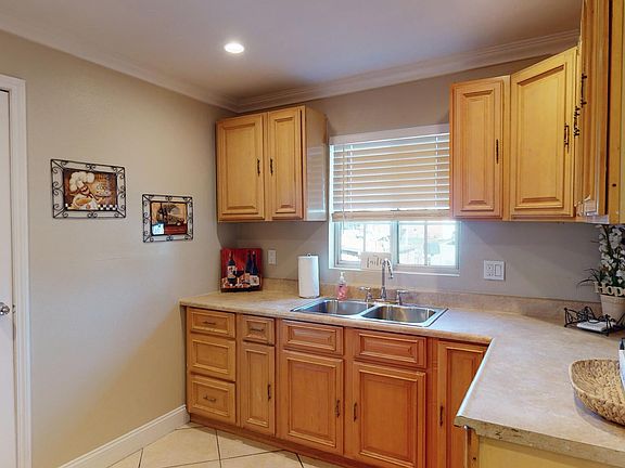 3rd image of 14733 Leibacher Ave #A