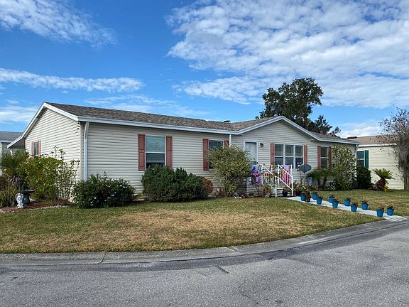 3rd image of 416 Merit Oak Dr