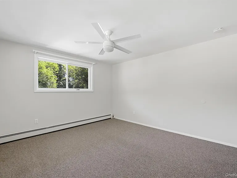 58 Carolan Rd E — Photo 18