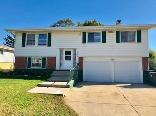 1345 Dennison Rd, Hoffman Estates, IL 60169