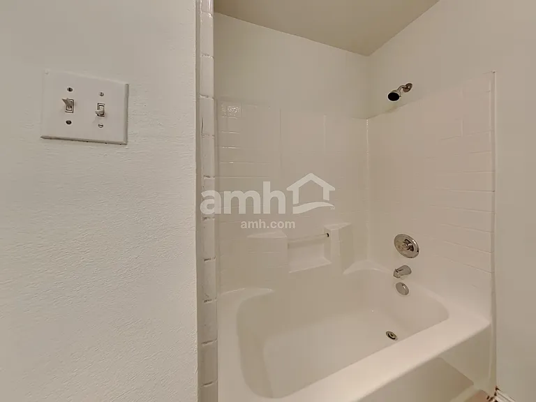 4000 Hidden Meadow Ct — Photo 17