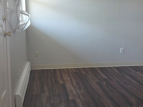 3rd image of 725 2nd Ave S #30