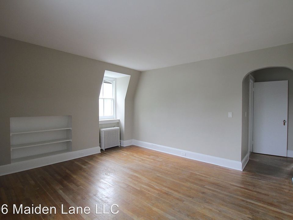 2nd image of 106 Maiden Ln APT 6