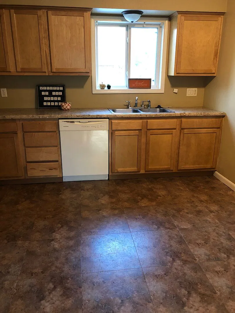 Oakland Apartments — Photo 1