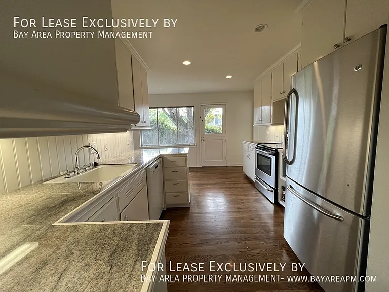 2065 Nassau Dr — Photo 13