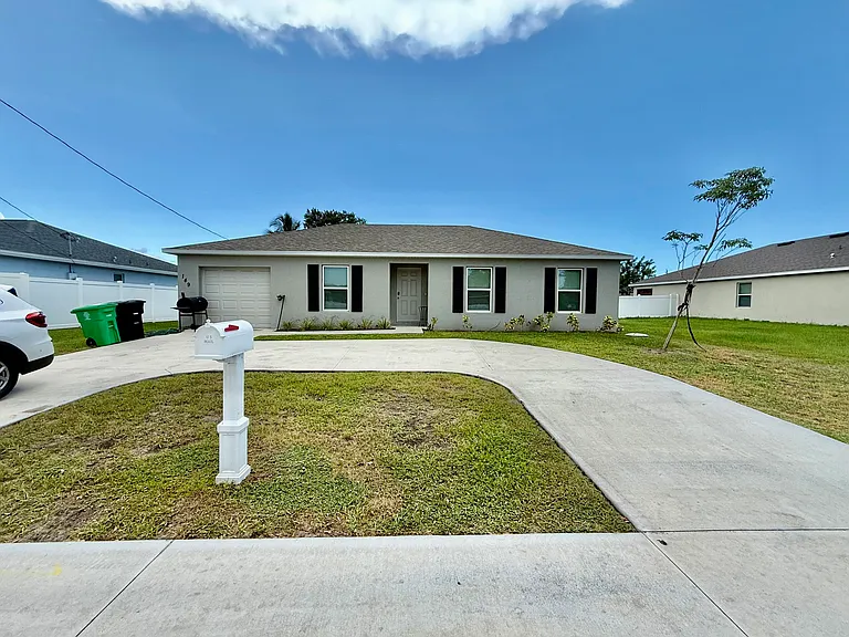 149 SW Becker Rd — Photo 17