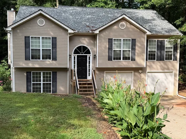 2023 Emerald Pointe Dr, Winder, GA 30680