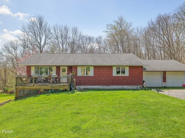 26 Burlein Dr, Beach Lake, PA 18405