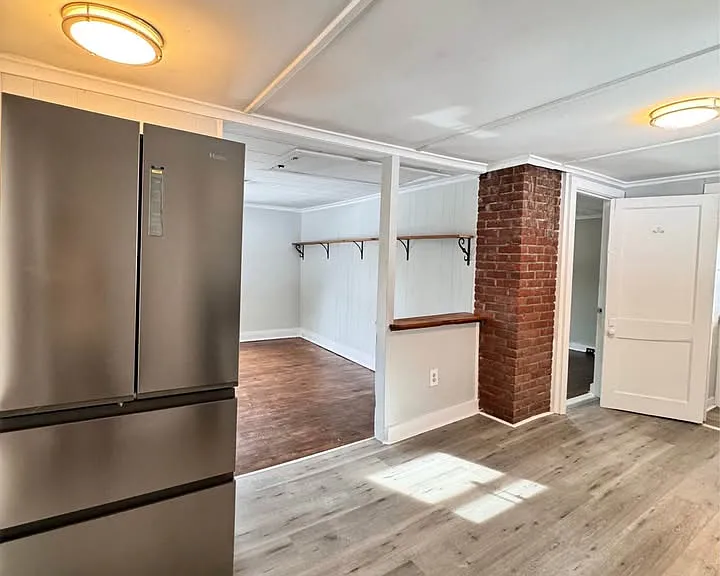 47 Blackberry St — Photo 5