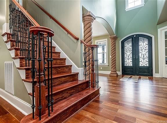 4th image of 4920 River Hills Dr #175