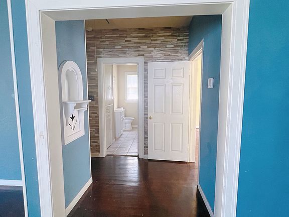 5th image of 2623 North St
