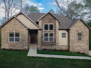 419 Briarcliff Rd, Clarksville, TN 37043