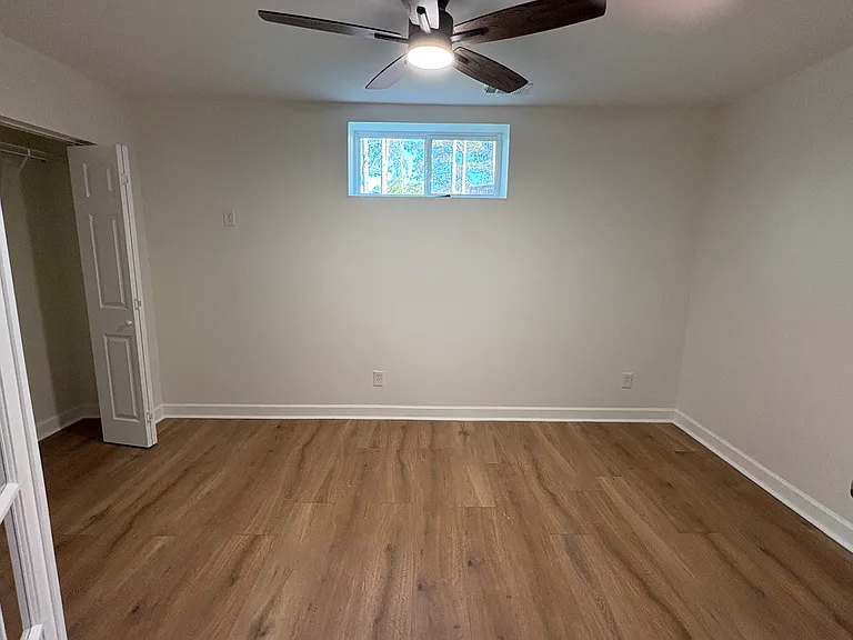 Alexandra Oak Ct — Photo 12