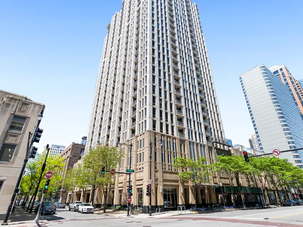 1250 S Michigan Ave APT 1000, Chicago, IL 60605