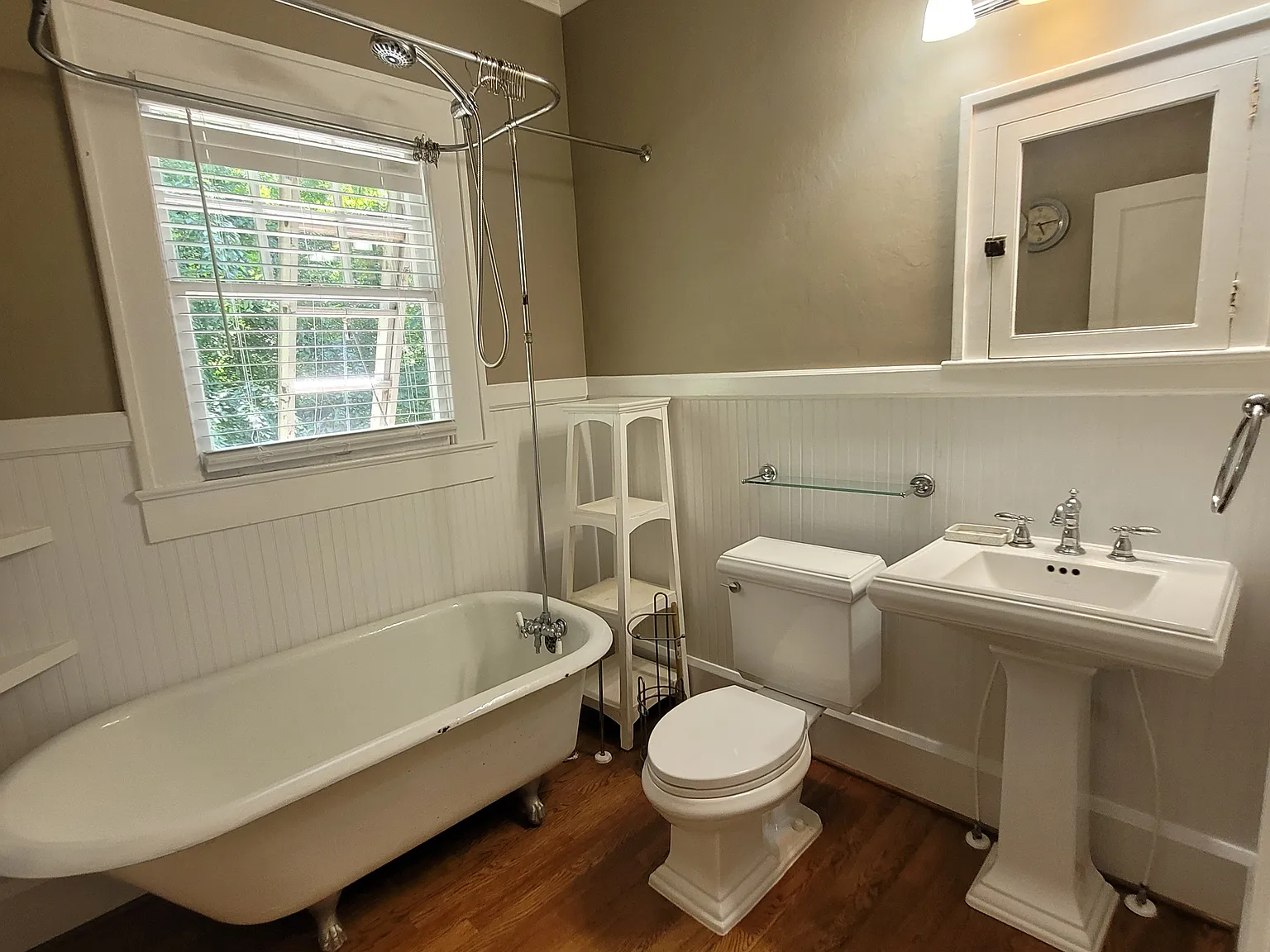 2 bed, 1057 sqft, $1,550 — Photo 4
