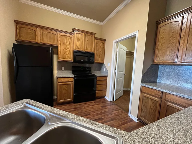 3040 Beauford St — Photo 9