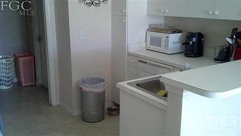 3rd image of 1506 NE 18th Ter