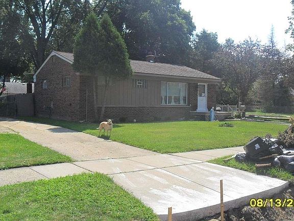 2nd image of 21706 Logue Ave