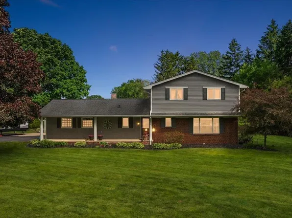 9780 Klais Rd, Clarkston, MI 48348