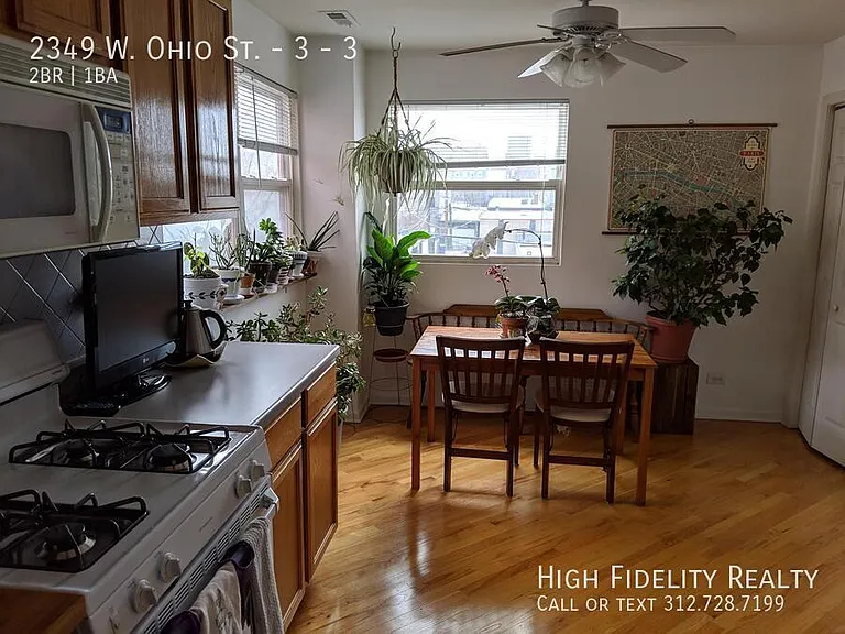 2349 W Ohio St #3 — Photo 2