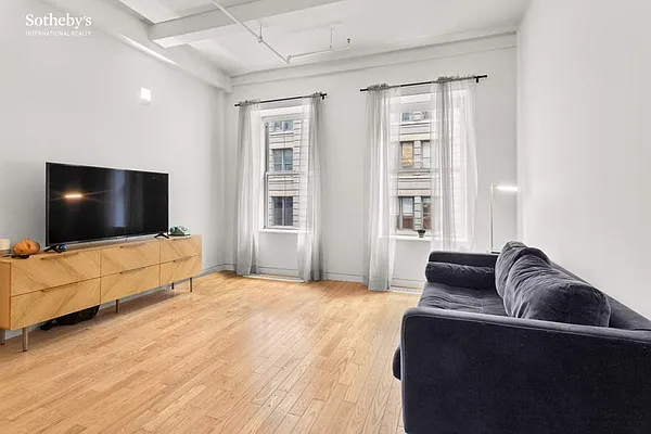 Rented by Sotheby's International Realty | media 17