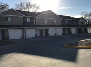 716 N Iowa St #5, Mitchell, SD 57301