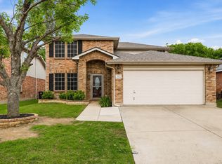 16637 Woodside Dr, Justin, TX 76247