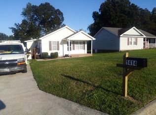1414 Old Hickory Dr, Greensboro, NC 27405