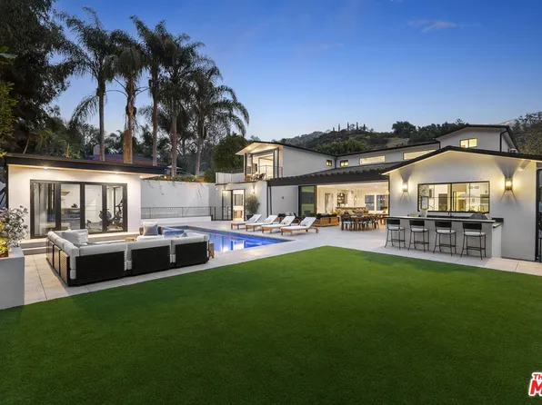 1949 Coldwater Canyon Dr, Beverly Hills, CA 90210