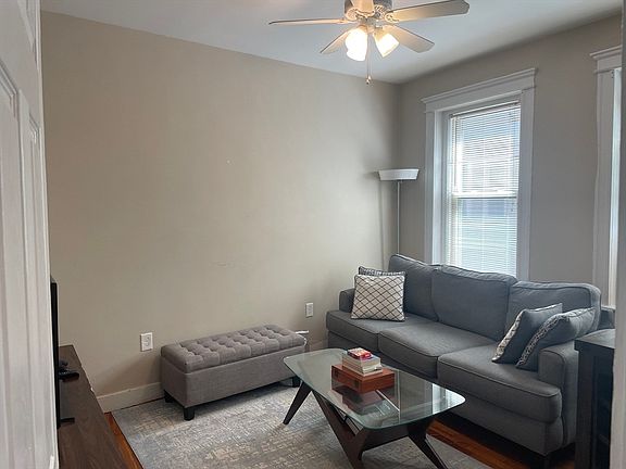 3rd image of 1677 Commonwealth Ave APT 8