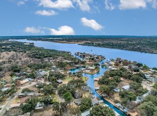 325 County Road 136C, Kingsland, TX 78639