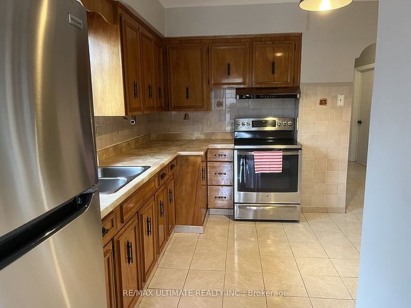 2nd image of 65 Exbury Rd