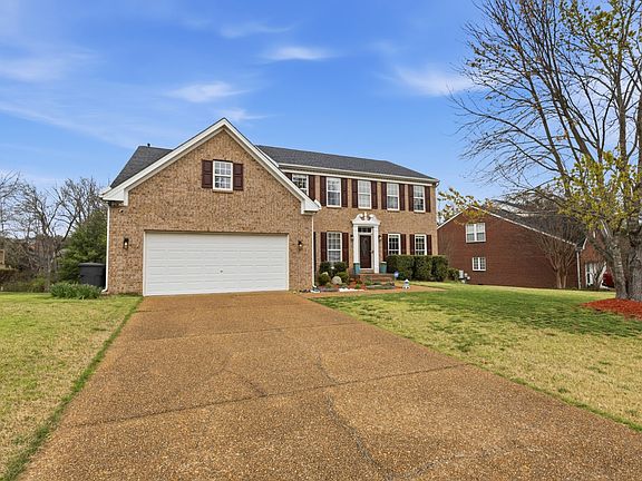4th image of 1308 Sweetwater Dr