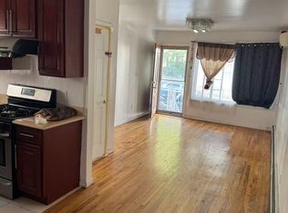 1422 121st St #1, Flushing, NY 11356